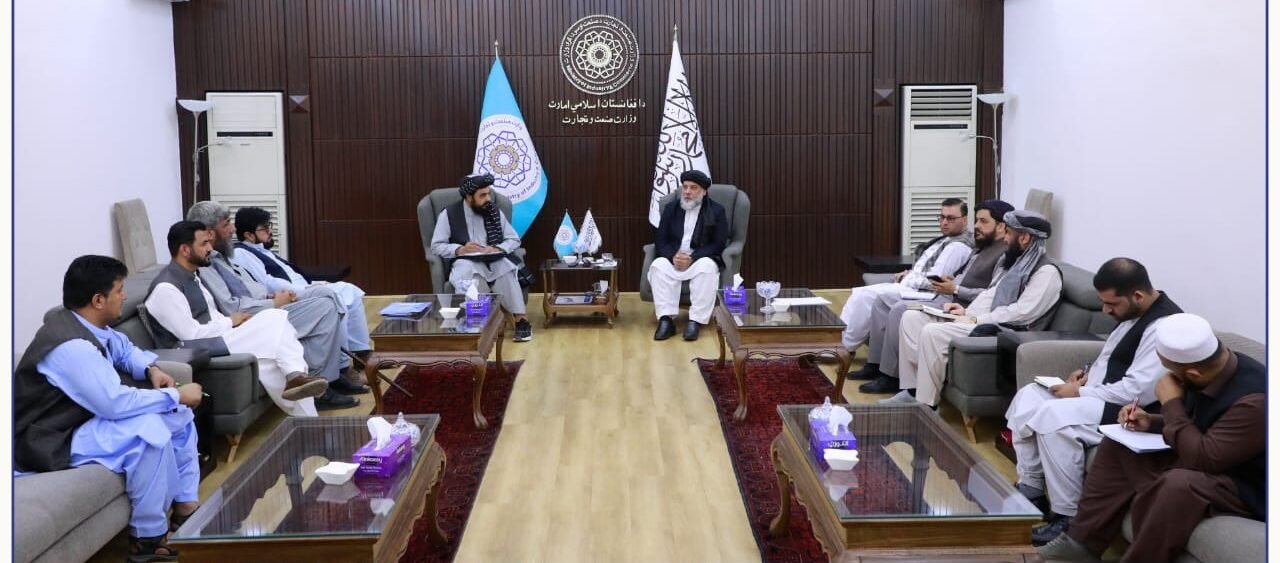 تأکید وزیر صنعت و تجارت بر پشتیبانی از صادرکنندگان به بازار اور- آسیا